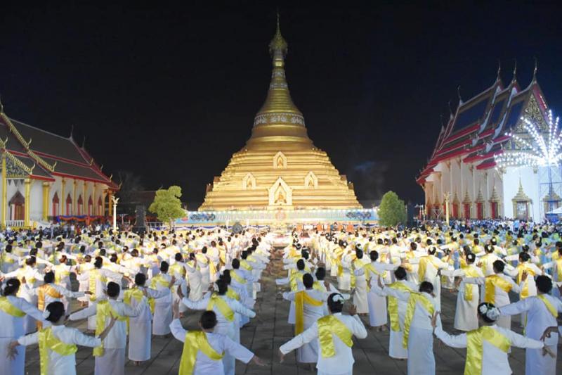 1. ร่วมพิธีเปิดงานนบพระเล่นเพลง ประจำปี 2563